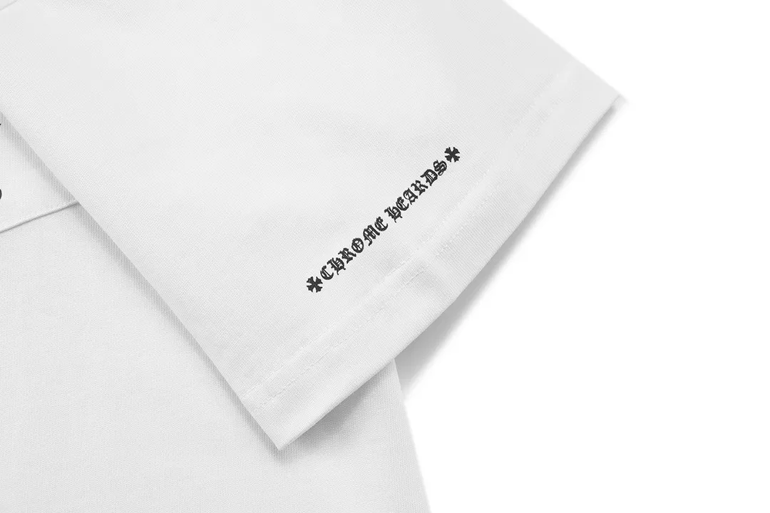 P150 Chrome Hearts 2026 early spring new style, chest pocket, front and back printed logo, same style for men and women, short-sleeved T-shirt ·Customized 300 grams of 100% double yarn pure cotton fabric ·Dyeing of 32 double-strand threads ·Collar label, hangtag, main mark and three labels complete Color: White Size: XS S M L